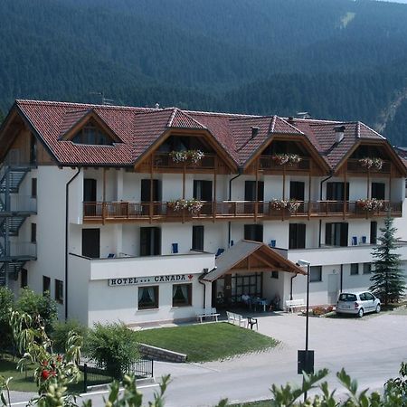 Hotel Canada 안달로 외부 사진