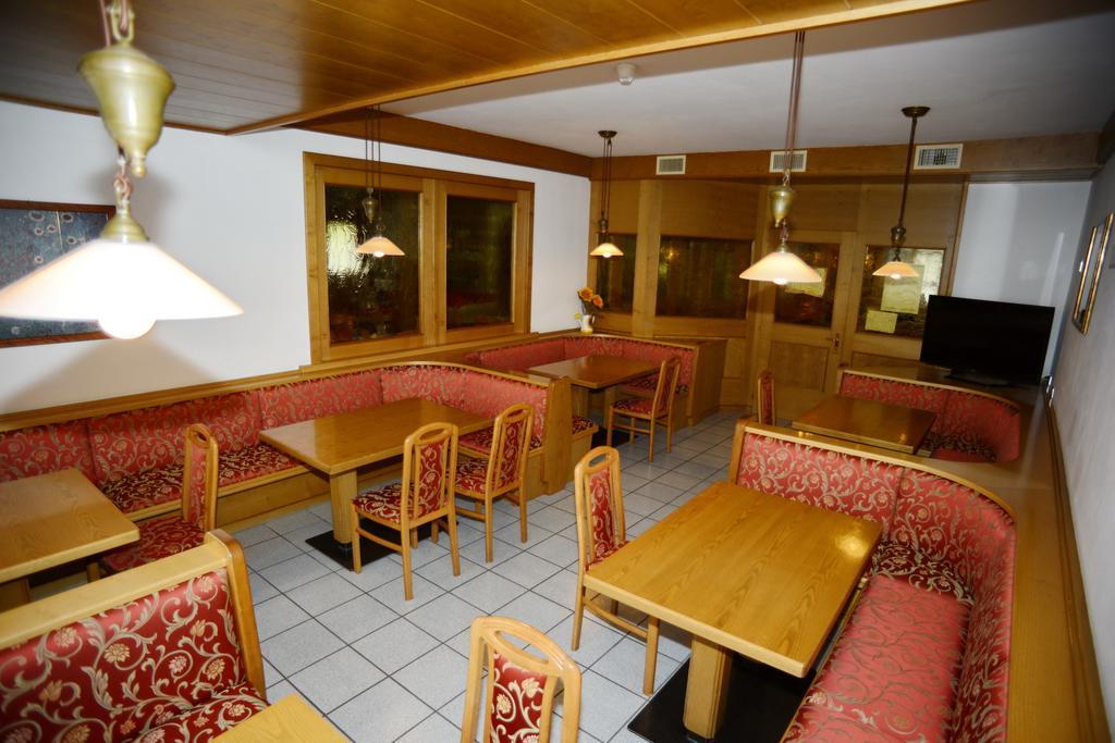 Hotel Canada 안달로 외부 사진
